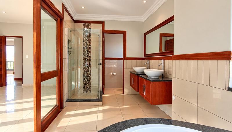 5 Bedroom Property for Sale in Xanadu North West